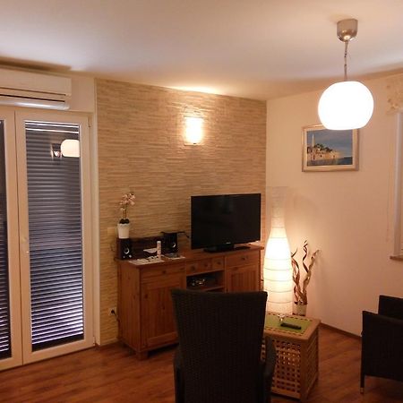 Apartment Asparagus Rovinjsko Selo Exteriör bild
